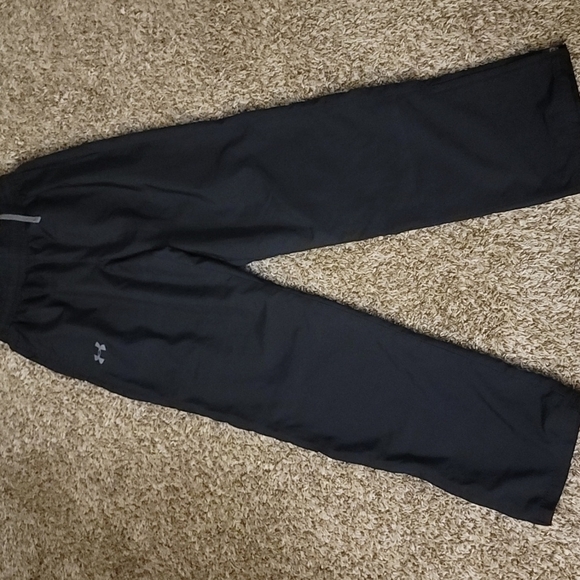 Under Armour Pants - Women's Black Under Armour Workout Pants Size Small Petite
